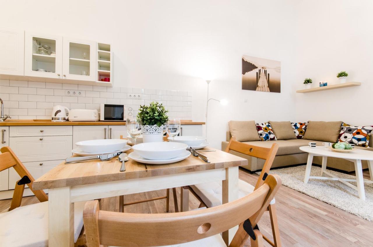 N28 Deluxe Apartment Boedapest Buitenkant foto