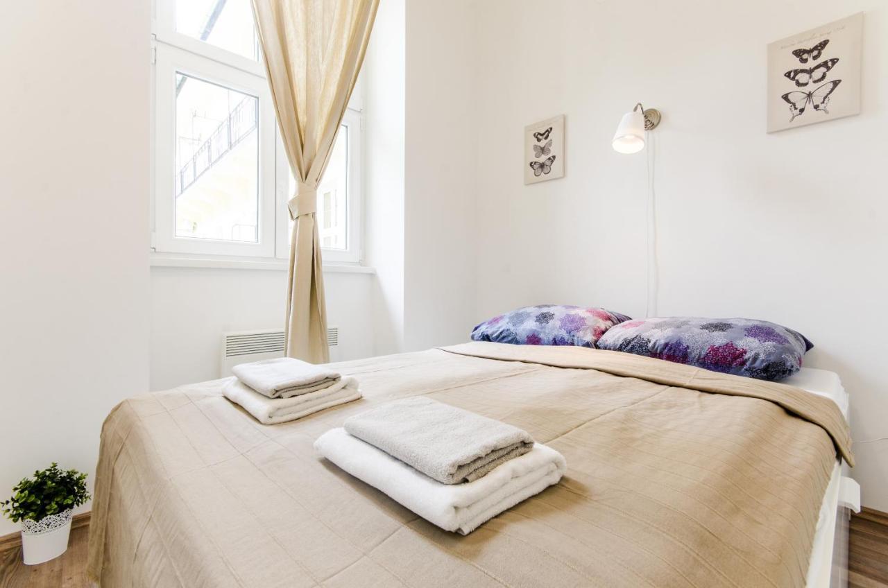 N28 Deluxe Apartment Boedapest Buitenkant foto
