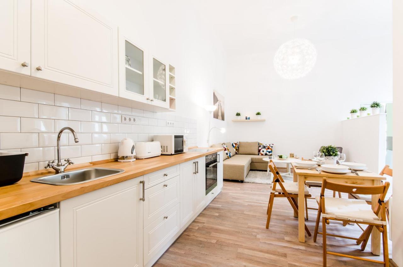 N28 Deluxe Apartment Boedapest Buitenkant foto